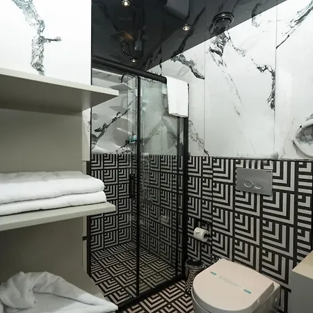 Basel Hotel 2*